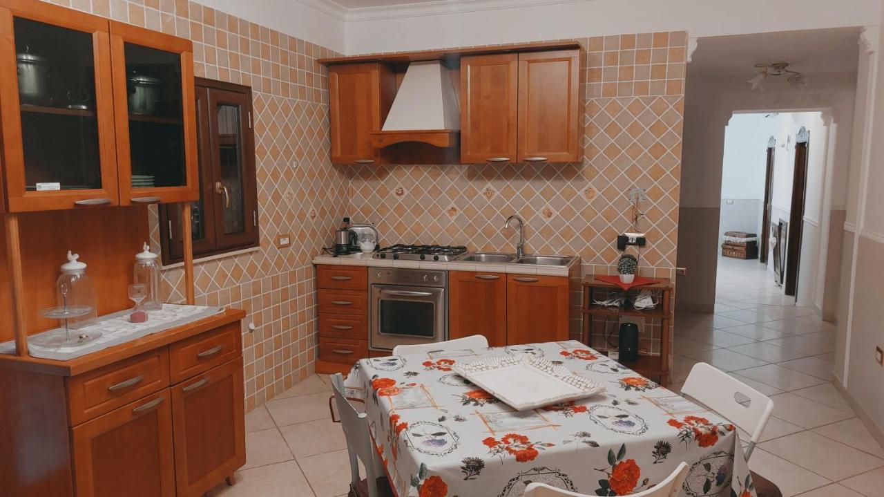 Apartamento La Casa Di Mamma Nápoles Exterior foto