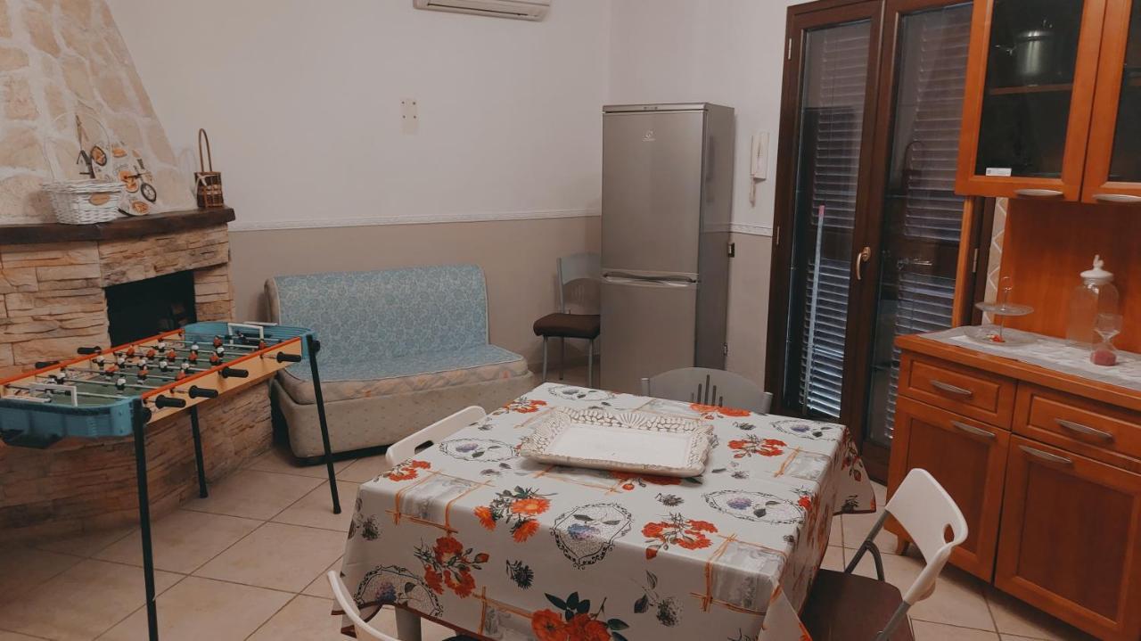 Apartamento La Casa Di Mamma Nápoles Exterior foto